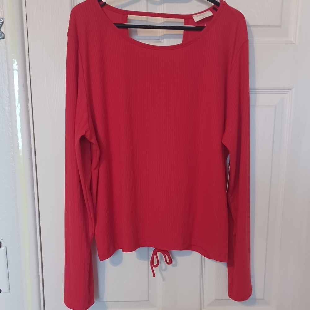 Free Kisses Lace Up Top